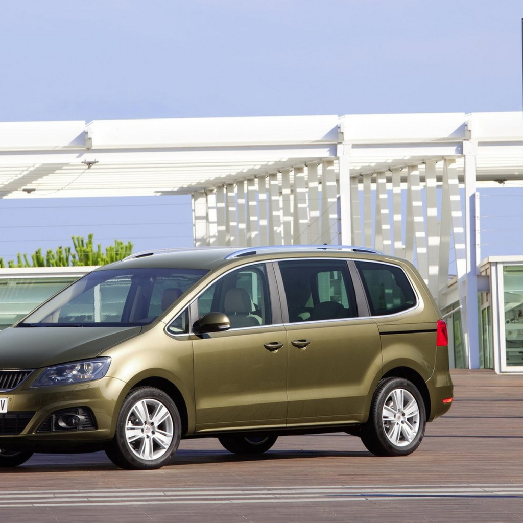 минивэн Сиат Альхамбра