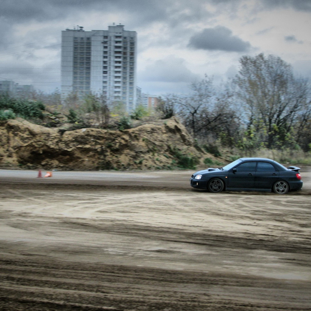 Субару Импреза на полигоне