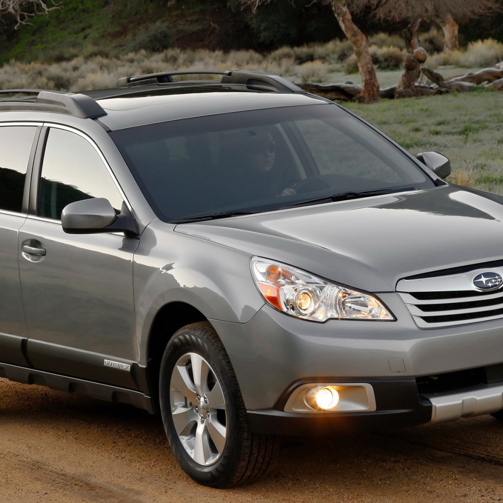 Субару Оутбек в движении