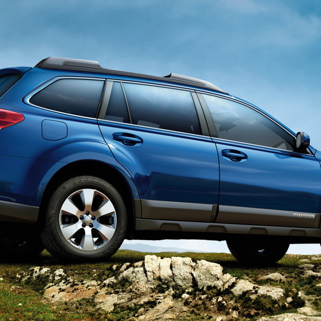 Субару Оутбек на холме