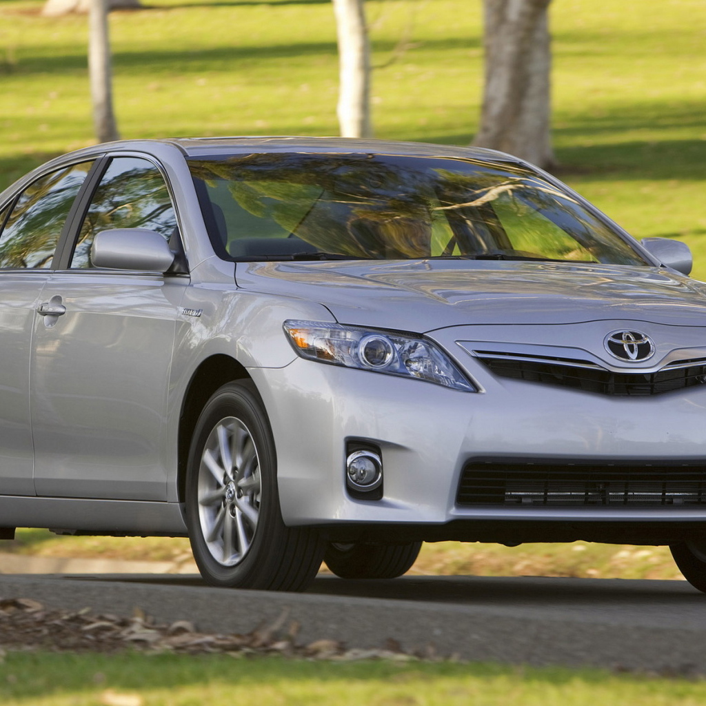 Тойота Камри Гибрид