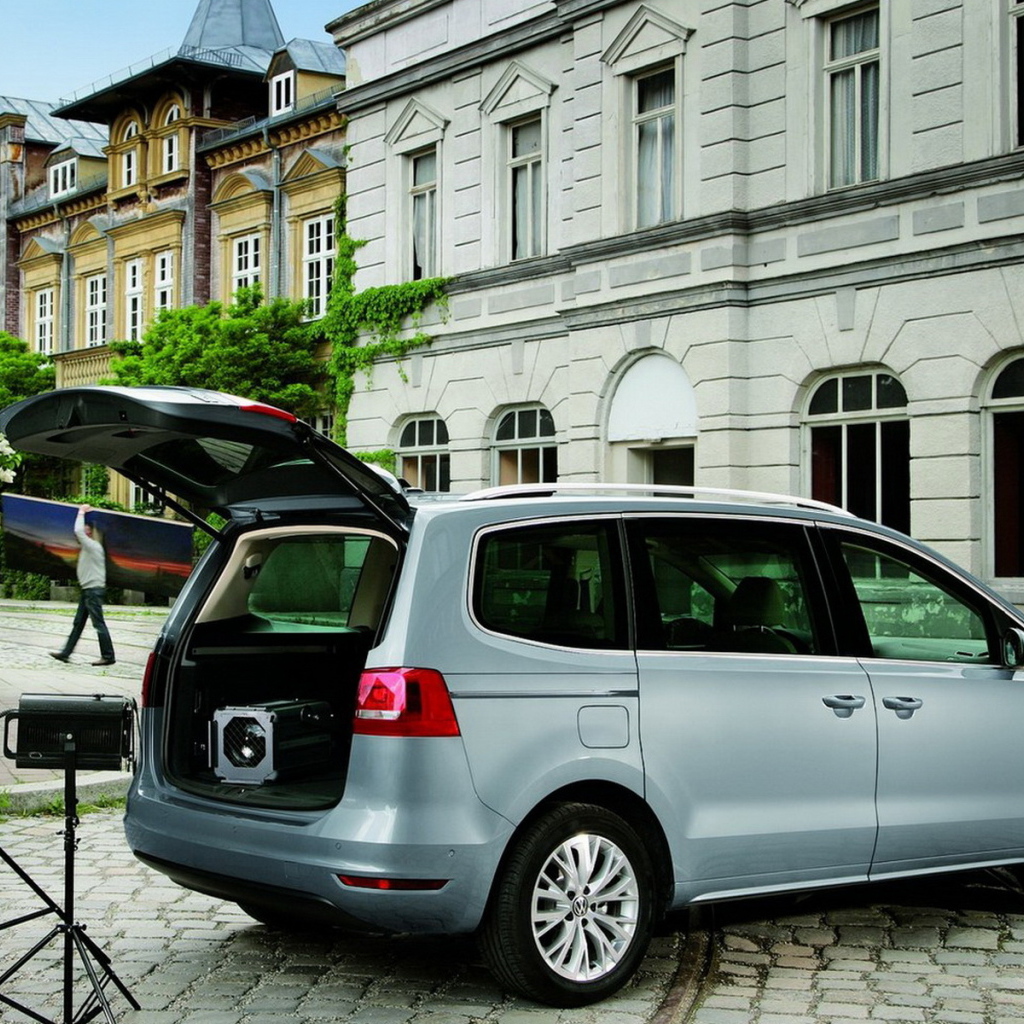 Вместительный Волксваген Шаран