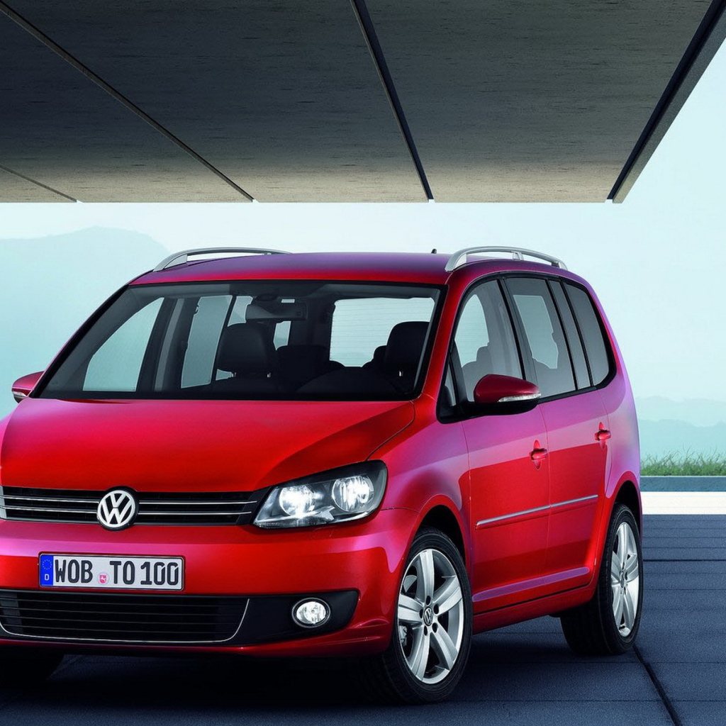 Волксваген  Тоуран