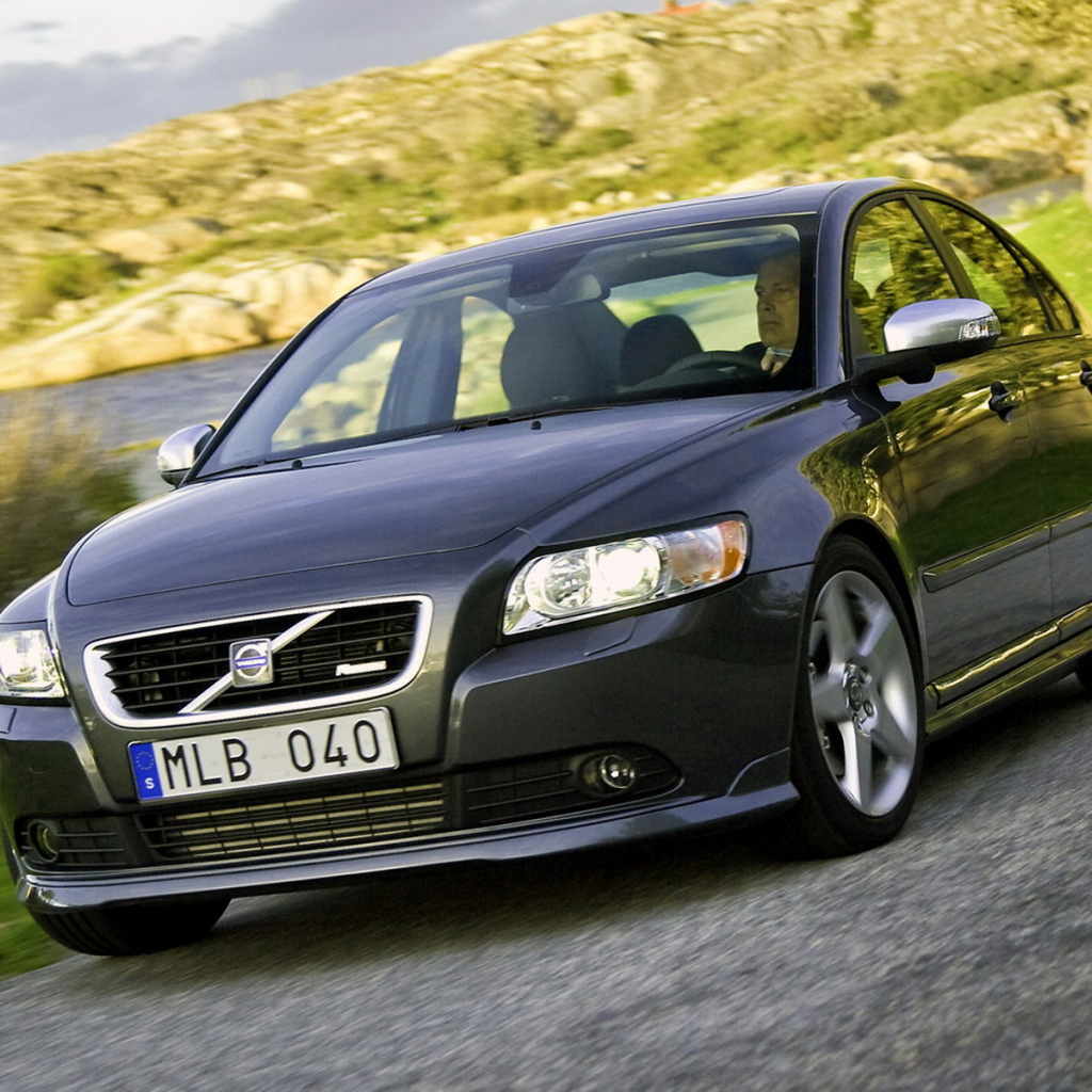 Вольво S40