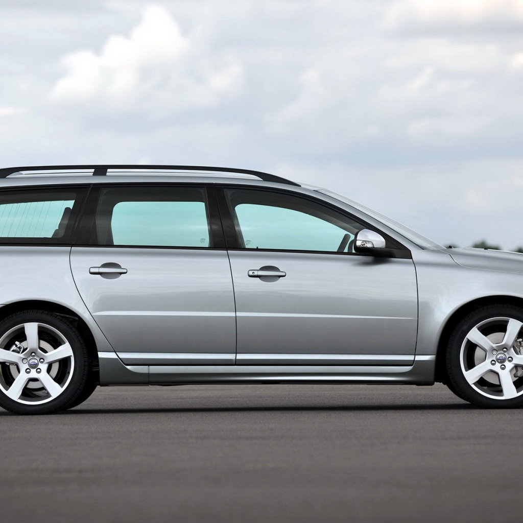 Volvo V70 R-design