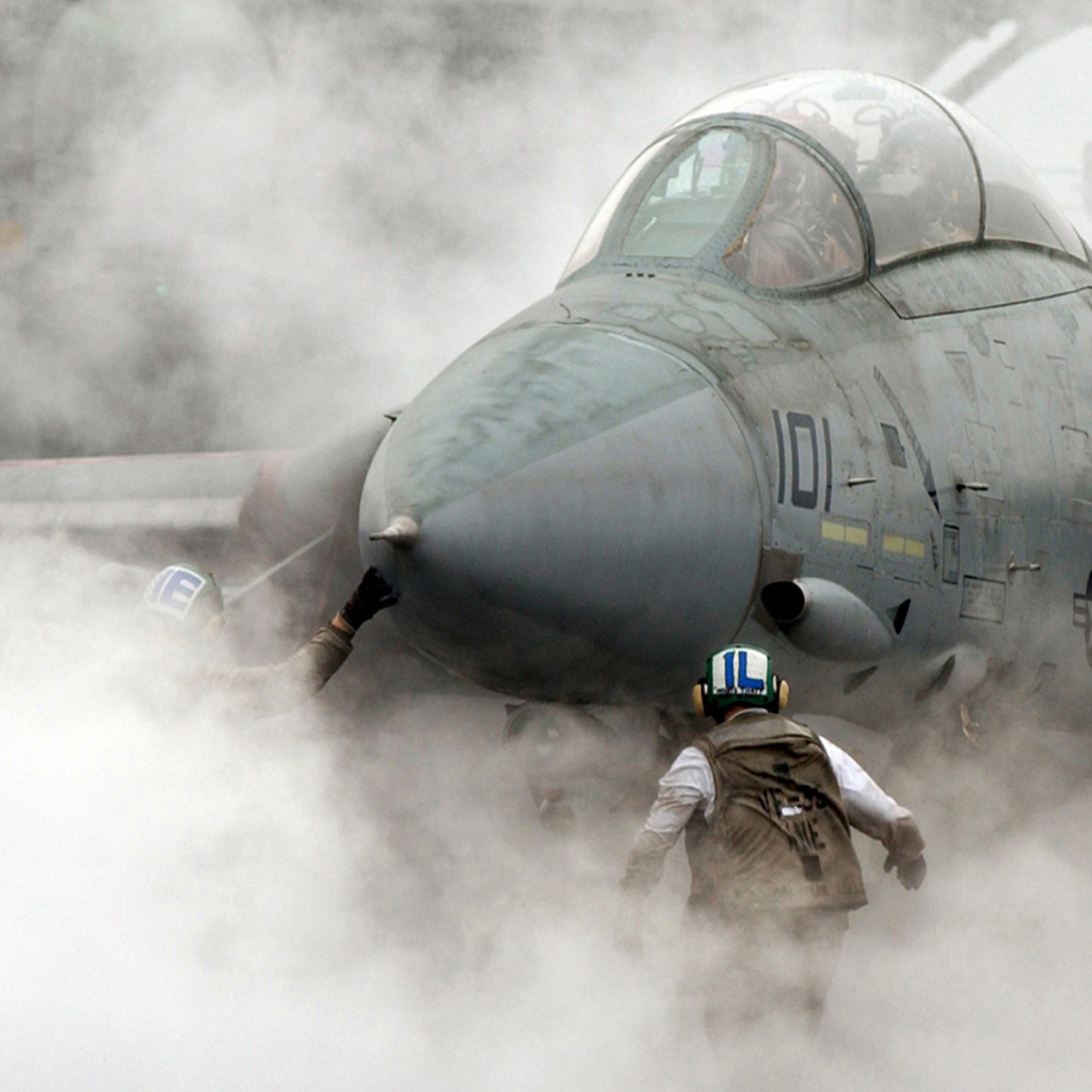 Истребитель на авианосце