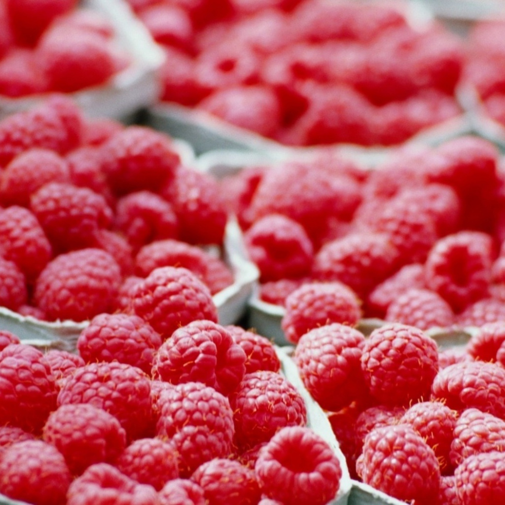 Стаканчики с малиной