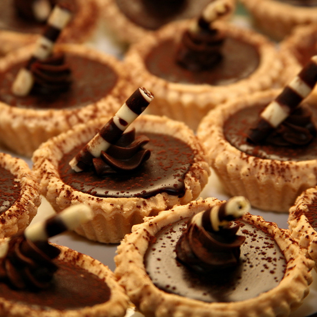 Пирожные с шоколадом