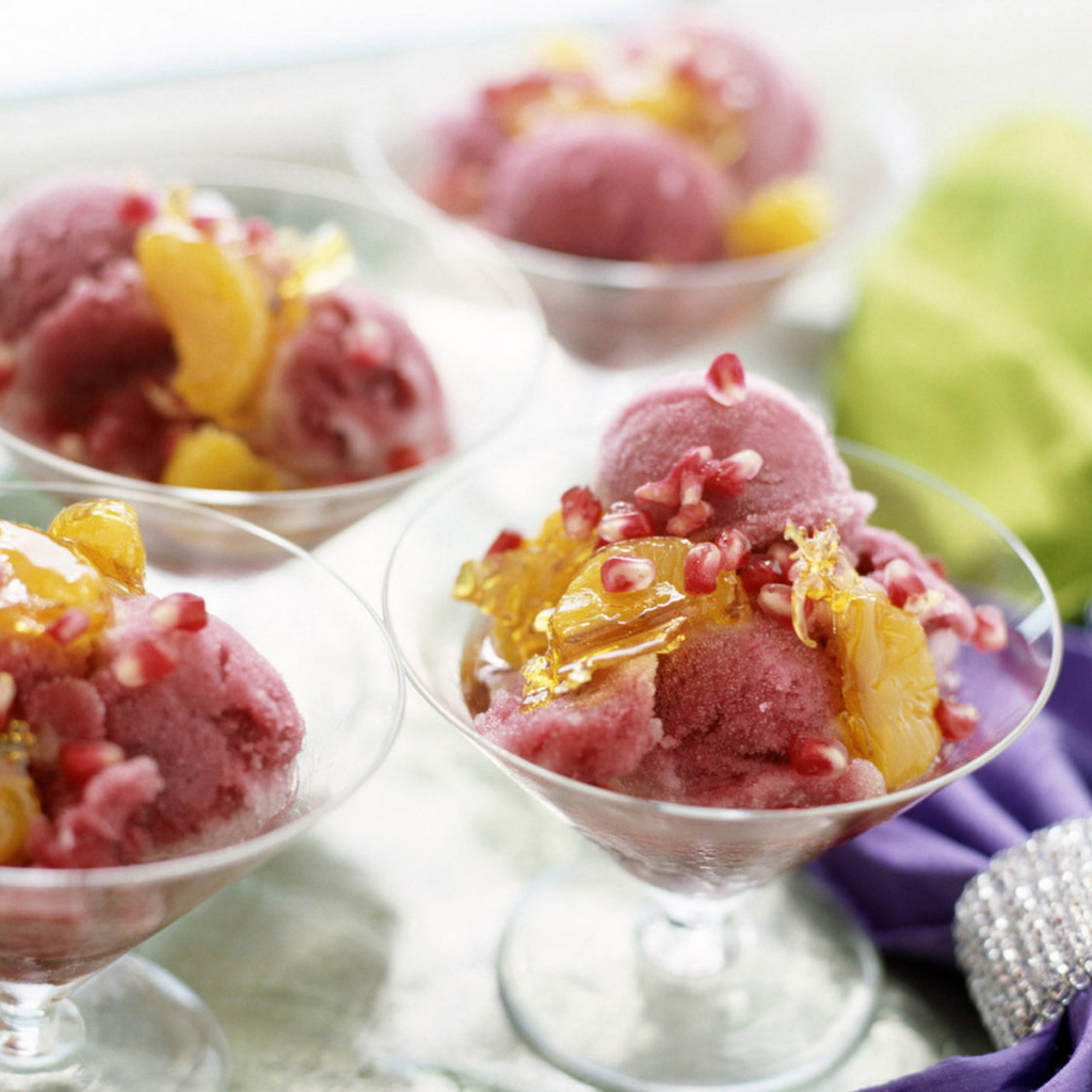 Мороженое в креманках