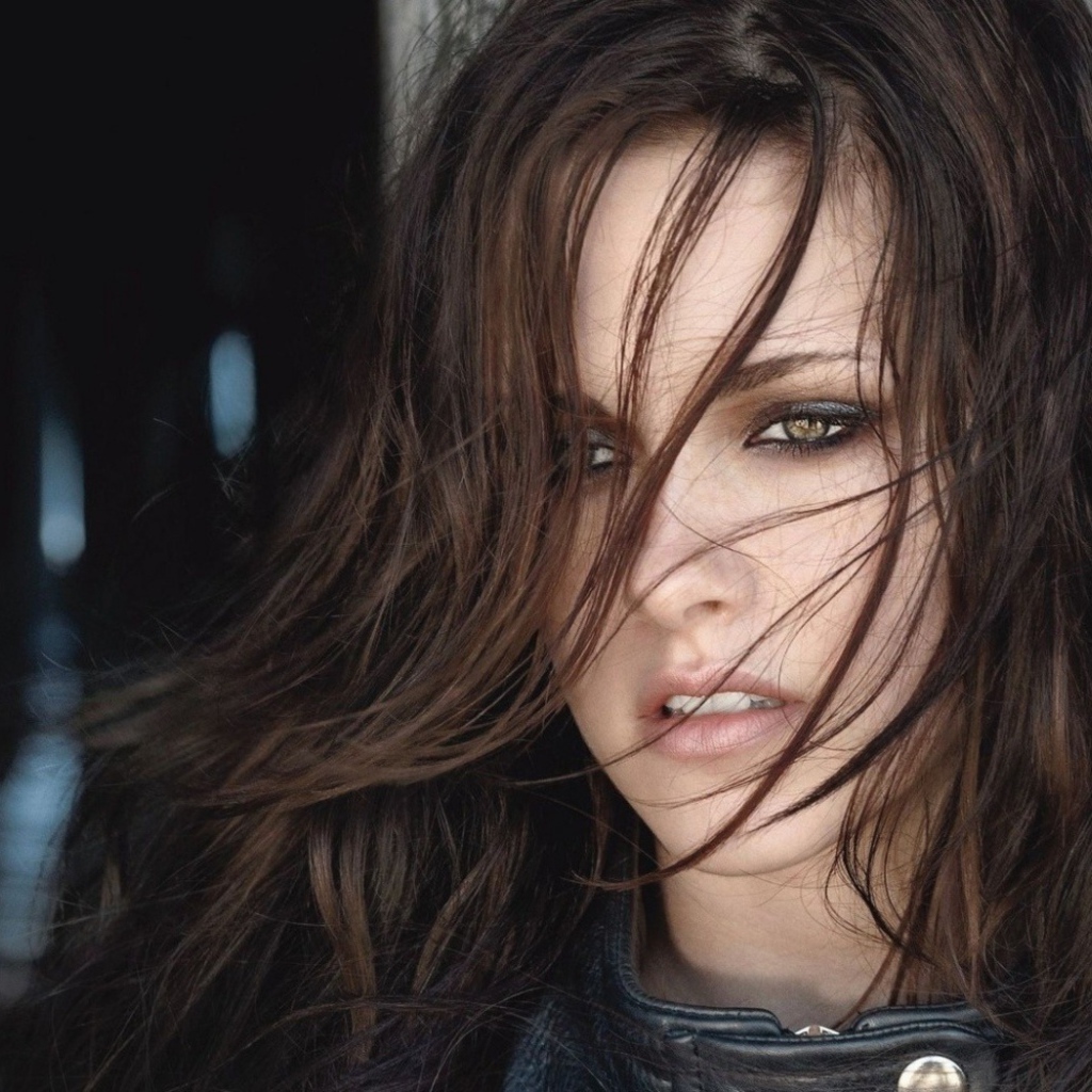 Девушка байкер