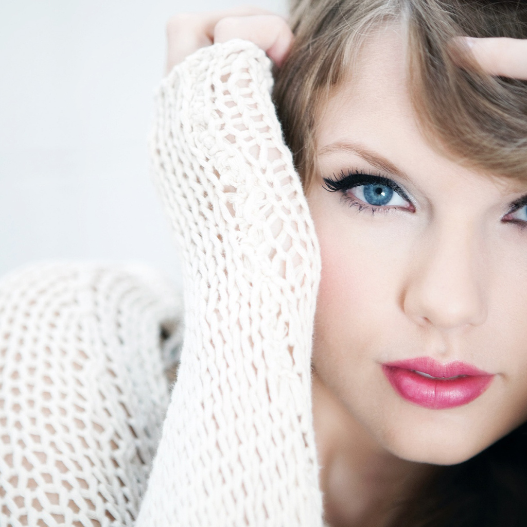 Красивая Тэйлор Свифт