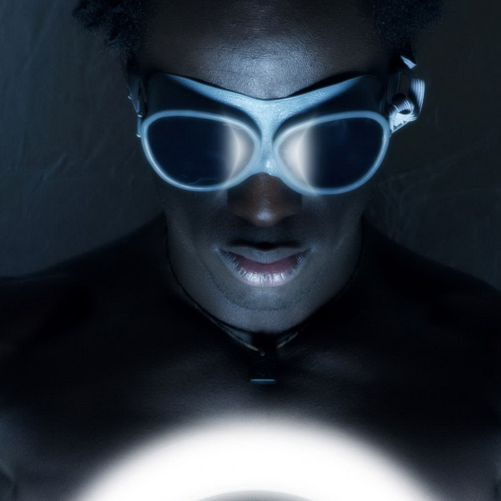 Мужчина в очках