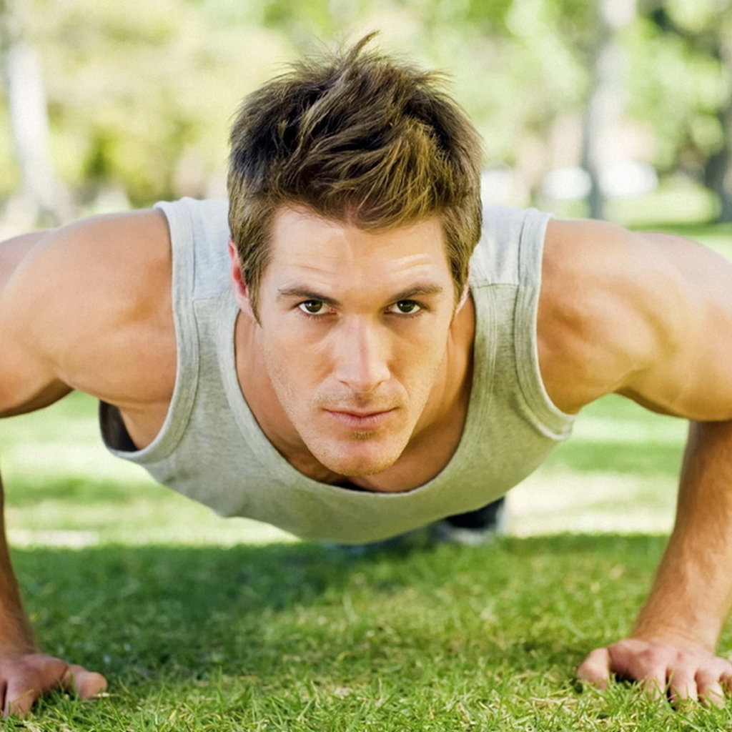 В процессе отжимания