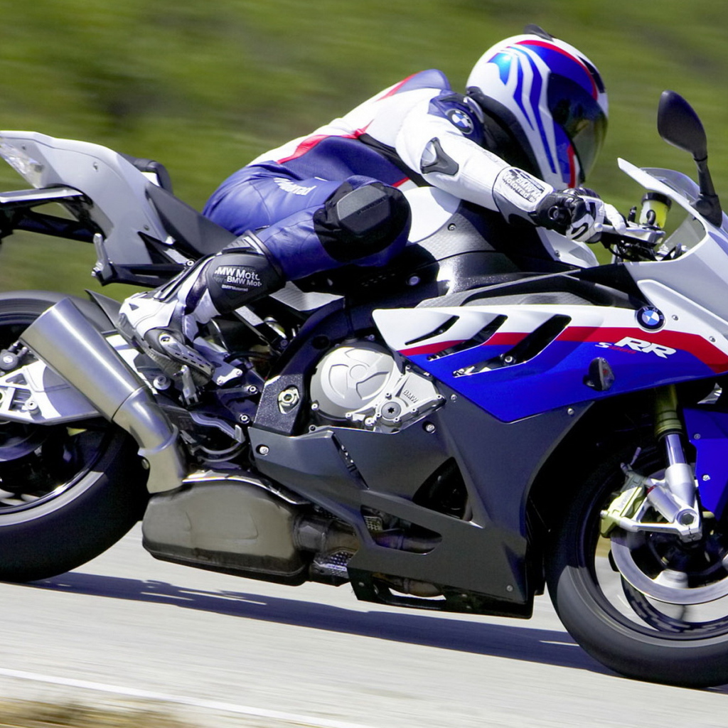 мотоцикл БМВ S 1000