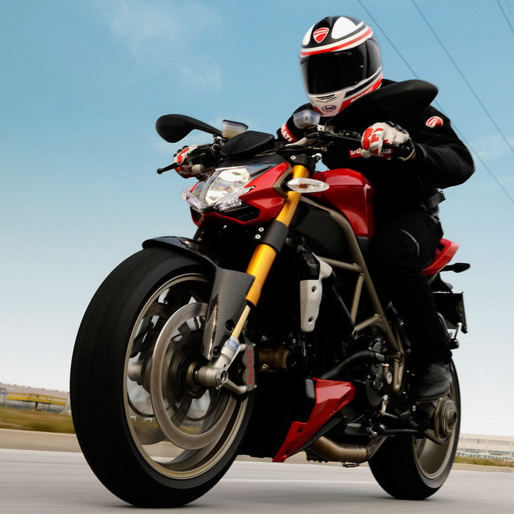 Ducati Streetfigtherx