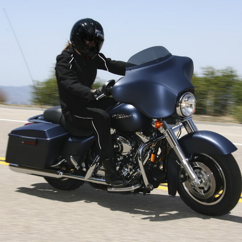 Харлей Девидсон FLHX