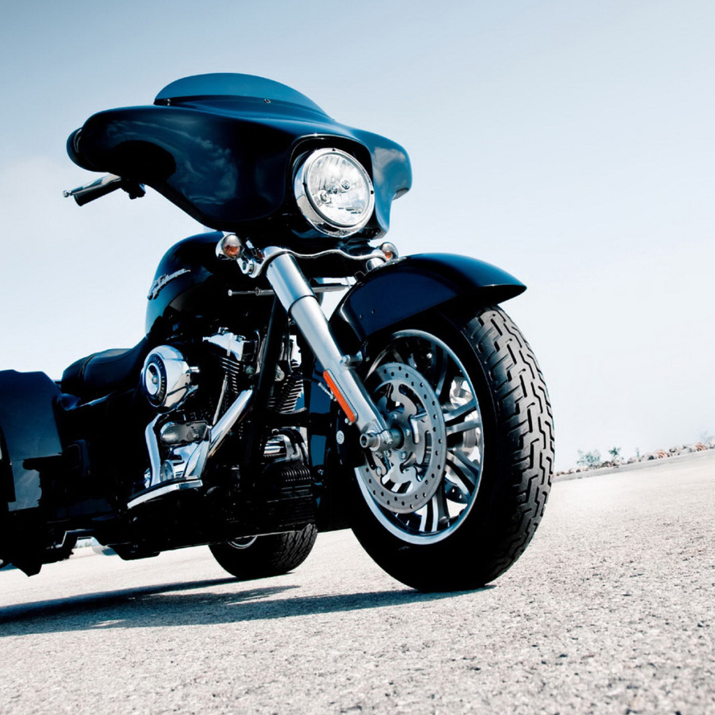 Харлей Девидсон TRIKE FLHXXX