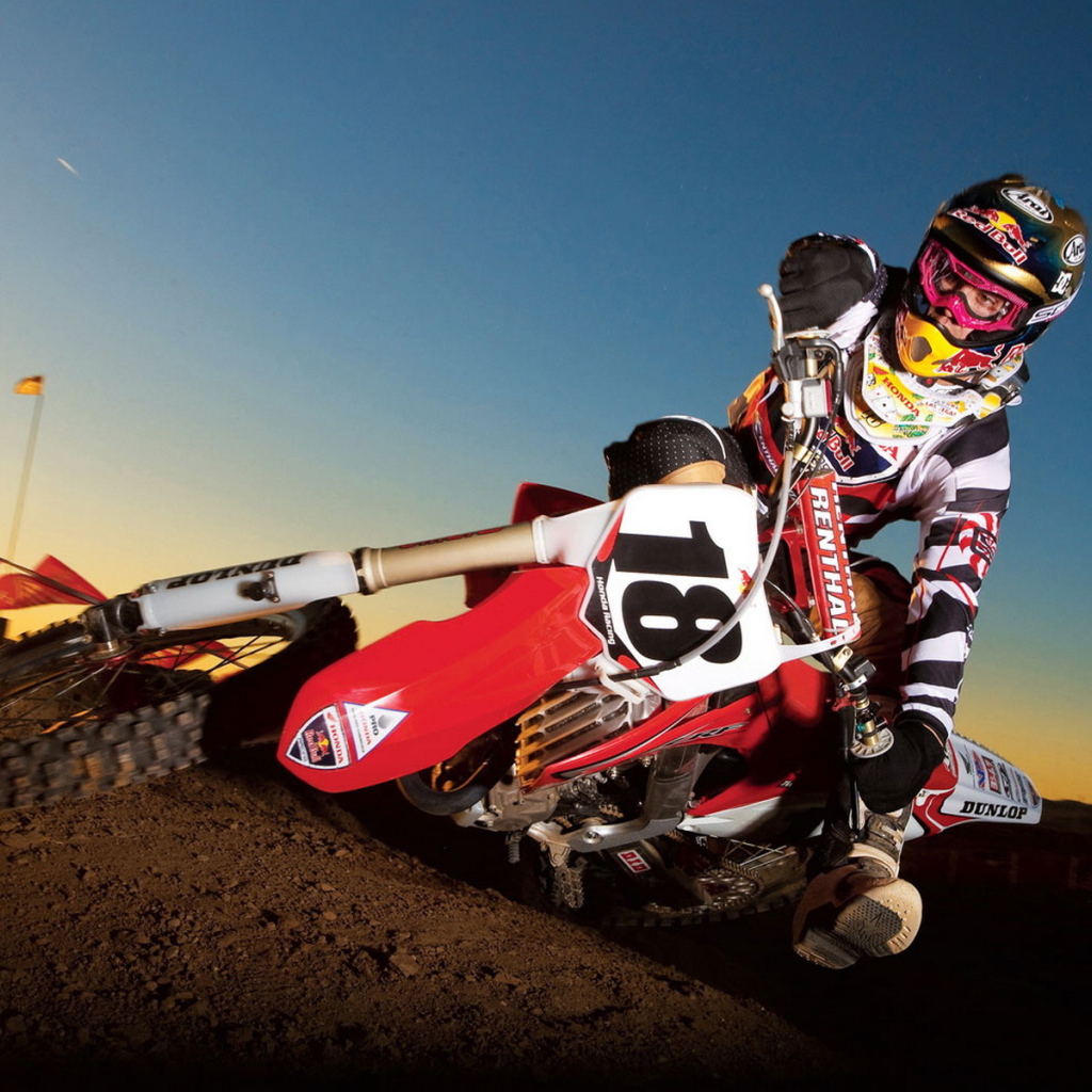 Honda DMillsaps на крутом повороте