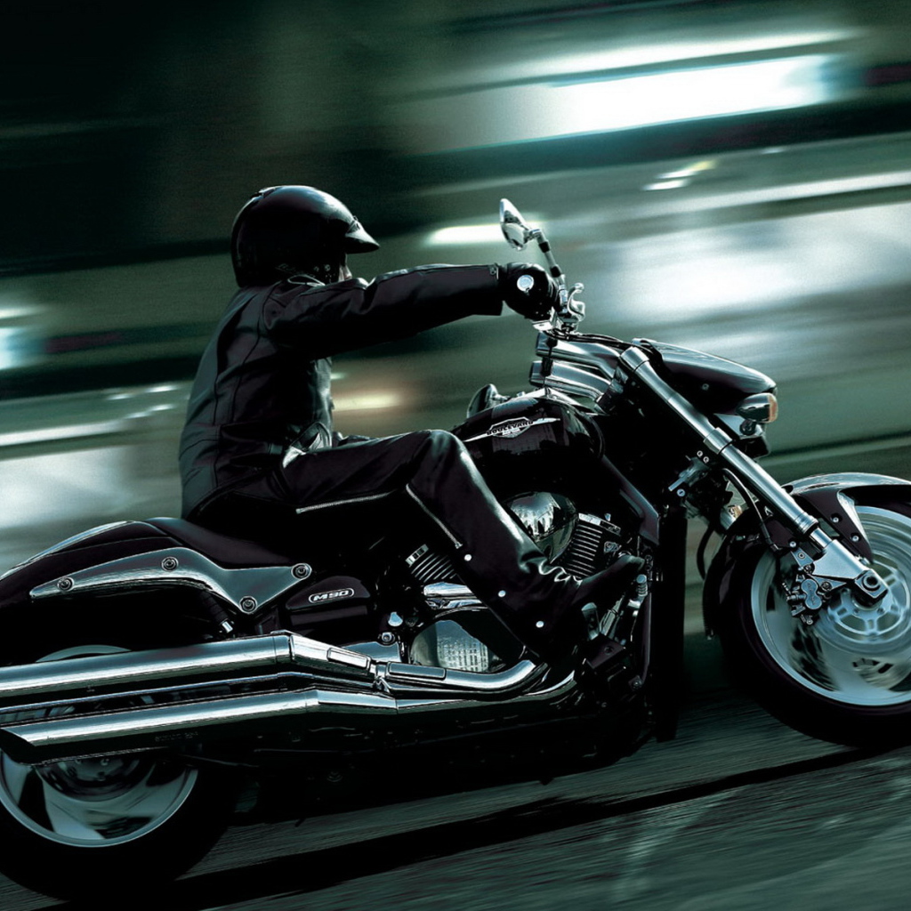 мотоцикл Сузуки VZ 1500