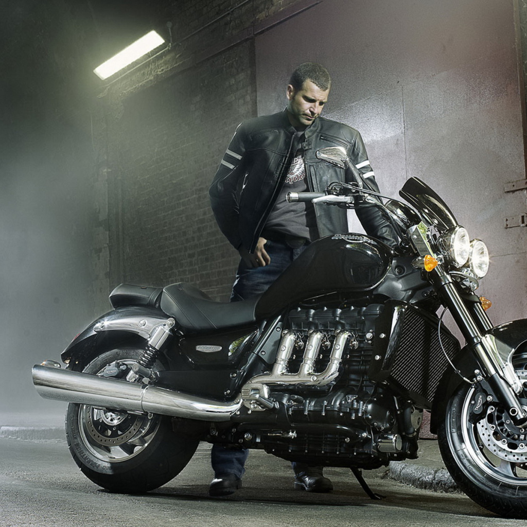Triumph Rocket III Roadster