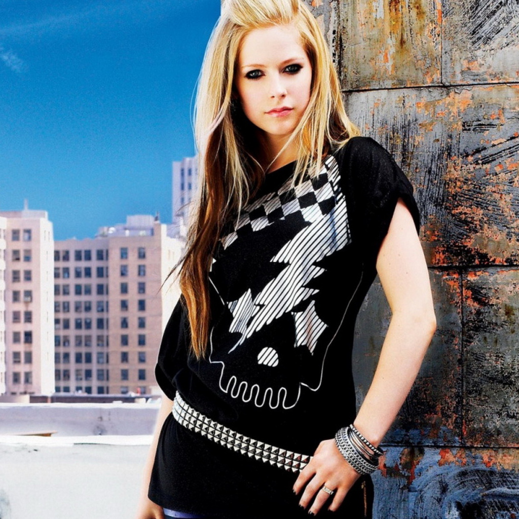 Аврил Лавидж на крыше