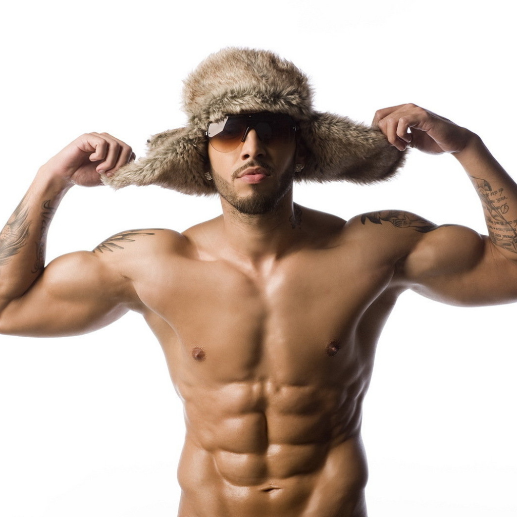 певец Alex Velea