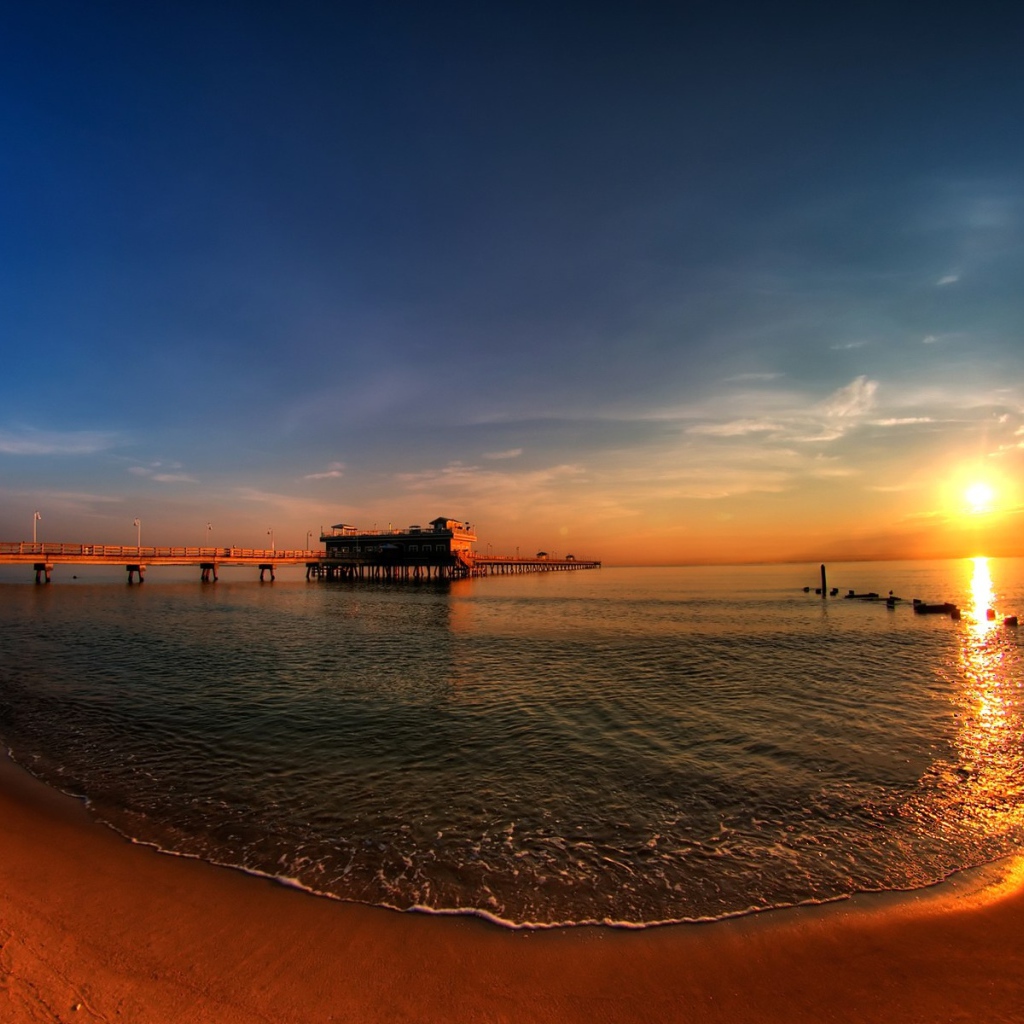 Лагуна на закате