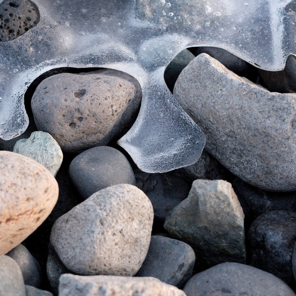 Замерзшая вода