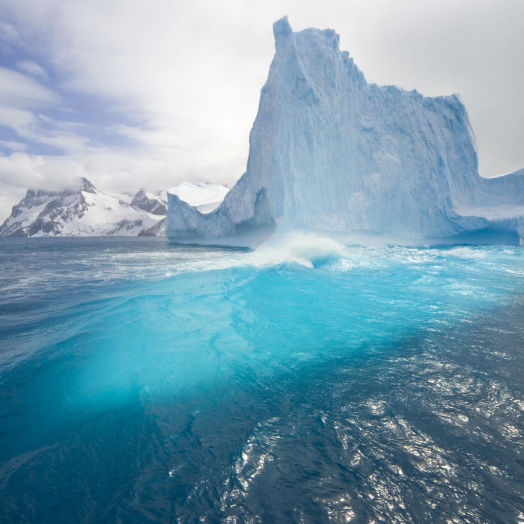 Тающий айсберг