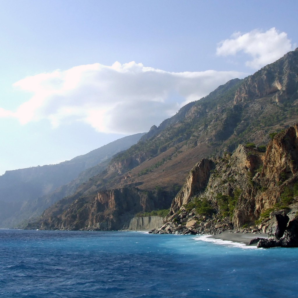 Скальный берег