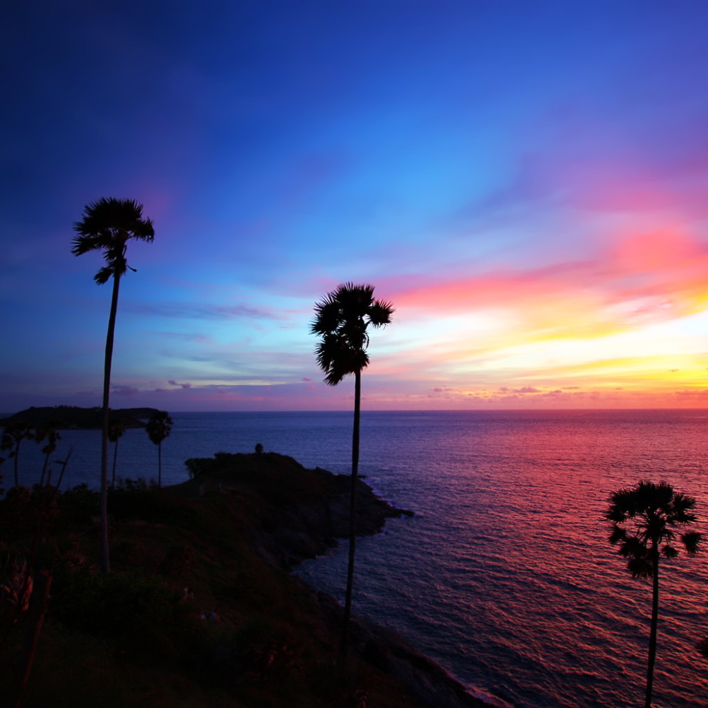 Закат на морском берегу