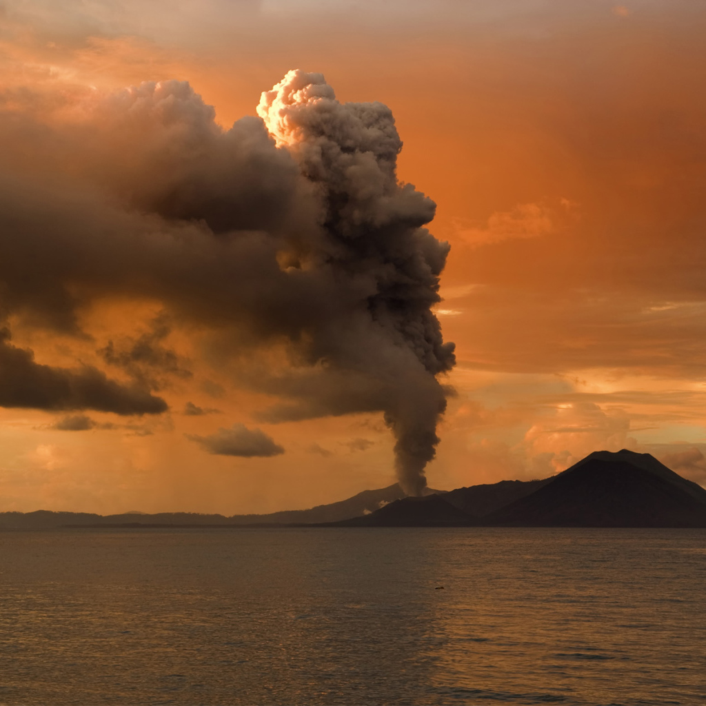 Вулкан Тавурвур, Новая Гвинея