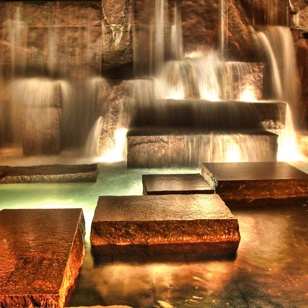 Искусственный водопад