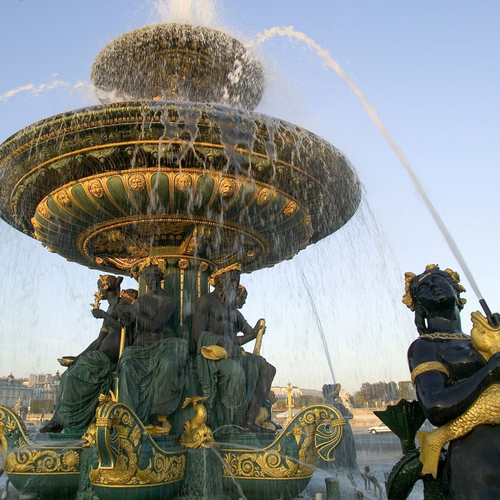 Красивый фонтан