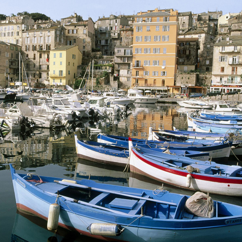 Лодки на Корсике