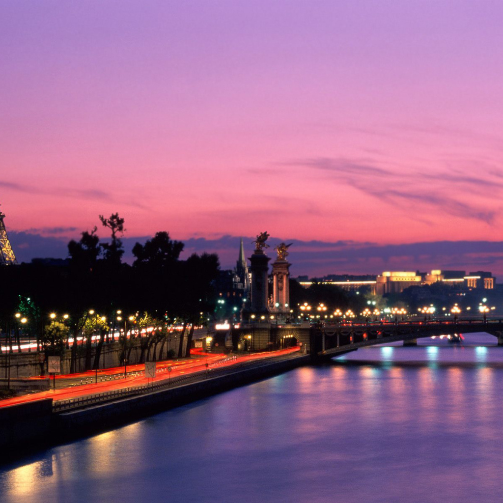 Рассвет в Париже