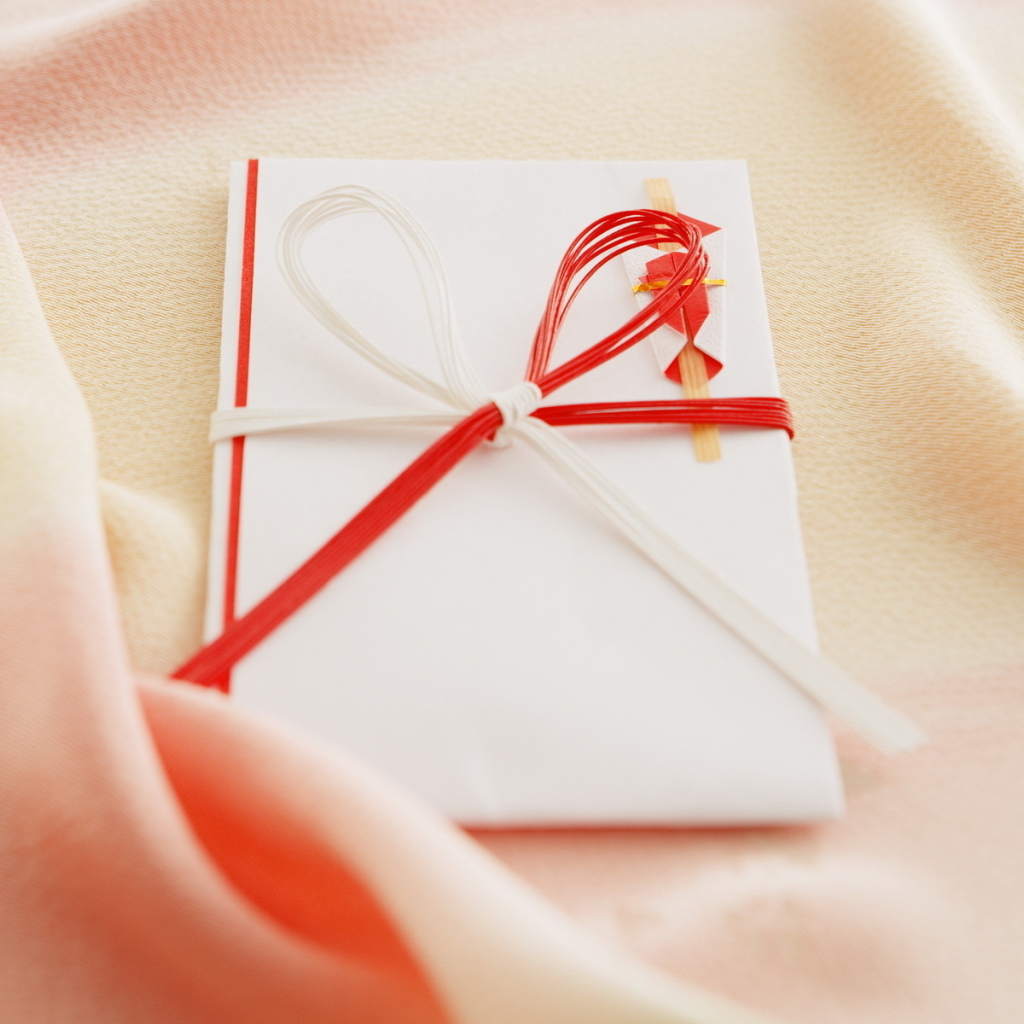 Скромная открытка