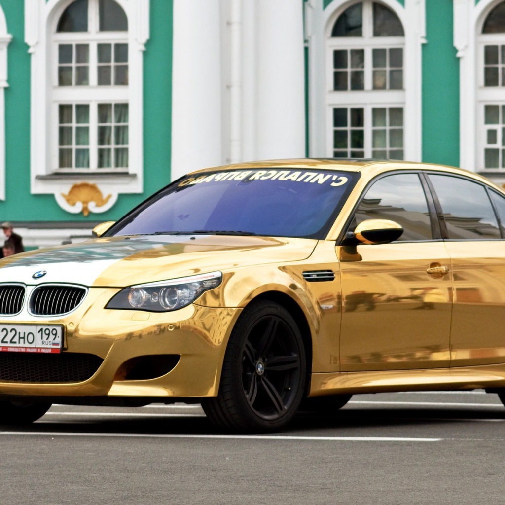 BMW M5 the gold