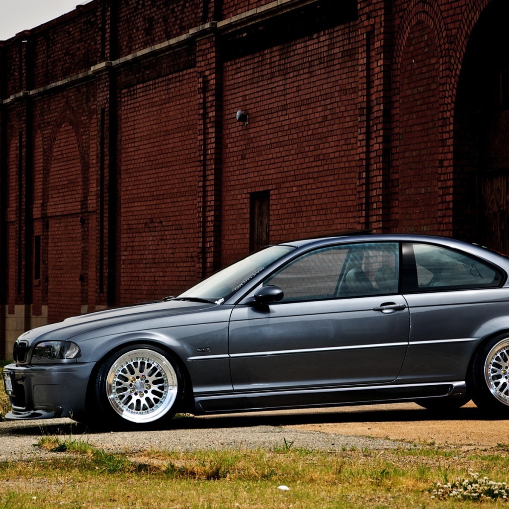BMW 330i