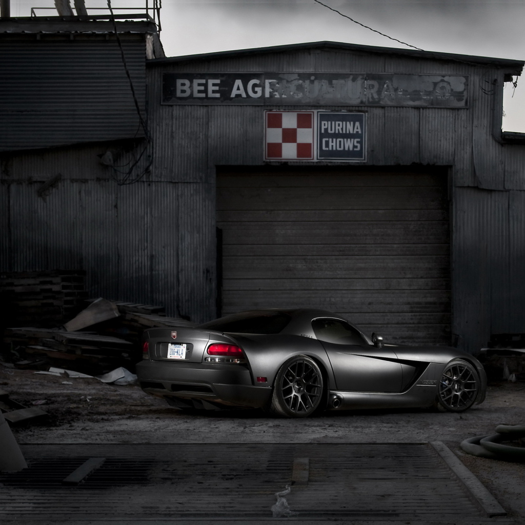 black Dodge Viper