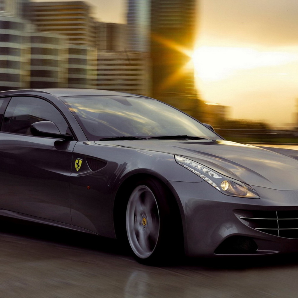 новый Ferrari-FF