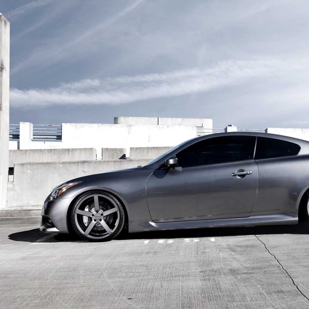 Infiniti G37