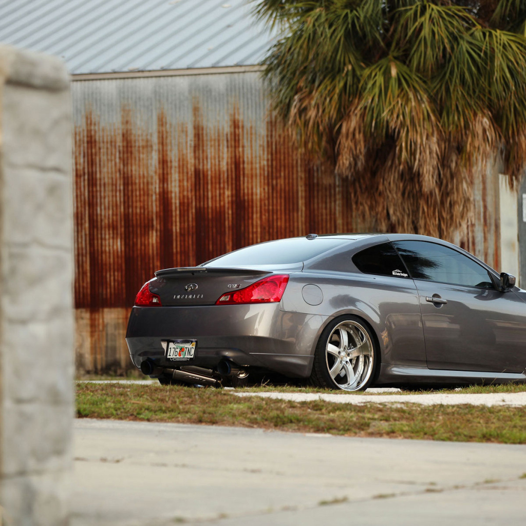 Infiniti G37