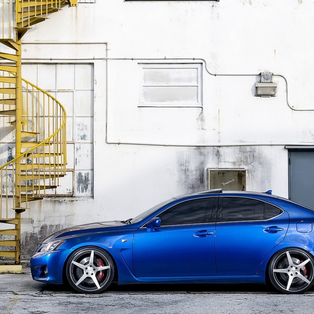 Lexus IS