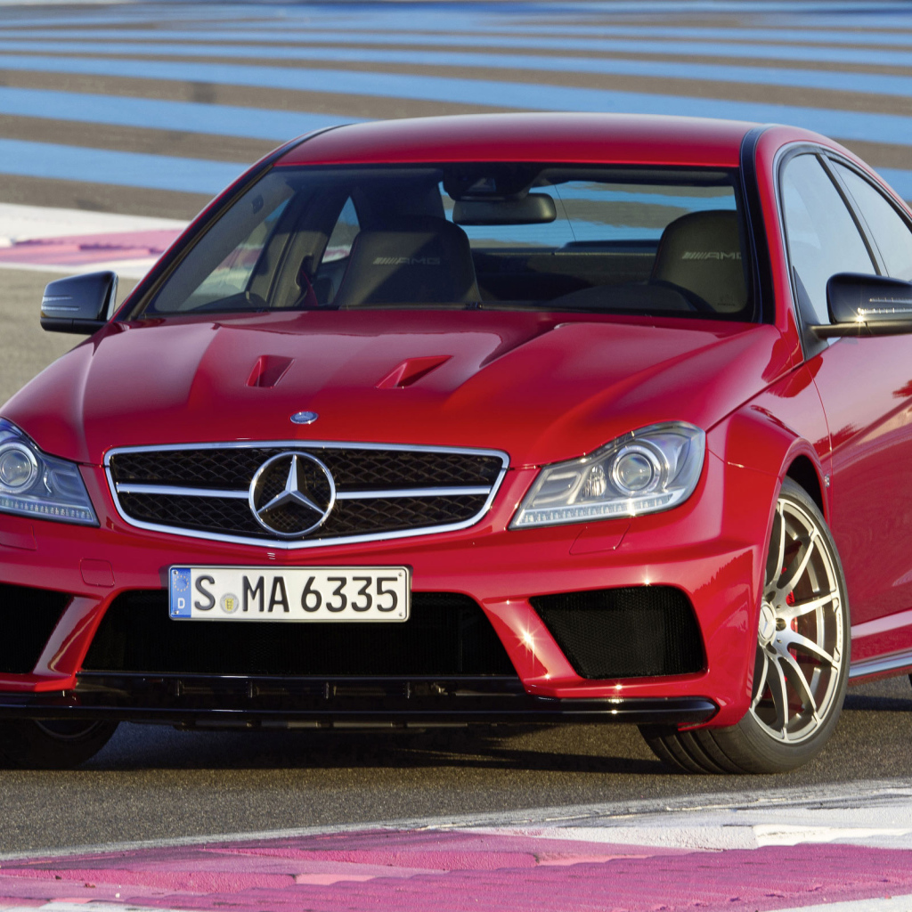 Mercedes-Benz-C-63 Black series