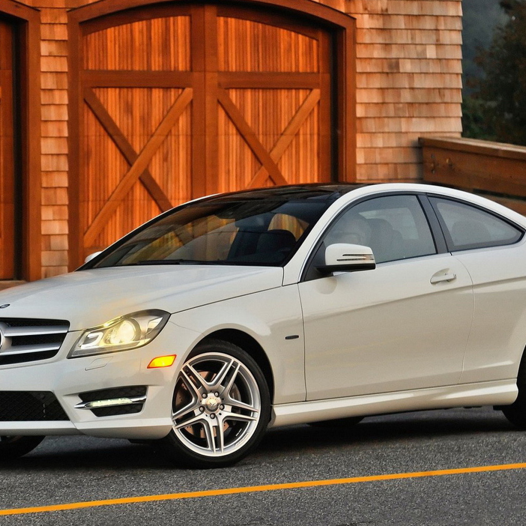 Mercedes-Benz-C-Class Coupe