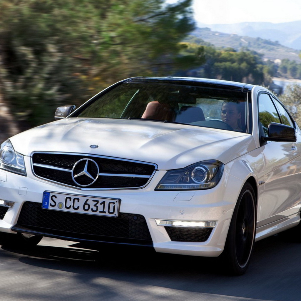 Mercedes-Benz-C63 AMG