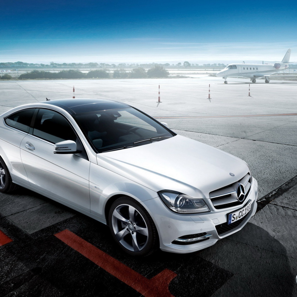 Mercedes-Benz-C63 AMG