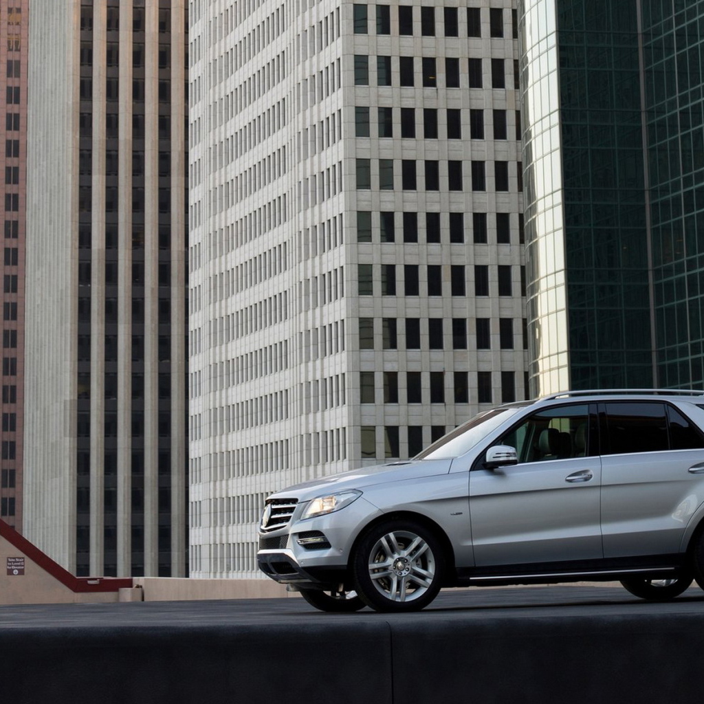 Mercedes-Benz-M-Class 2012