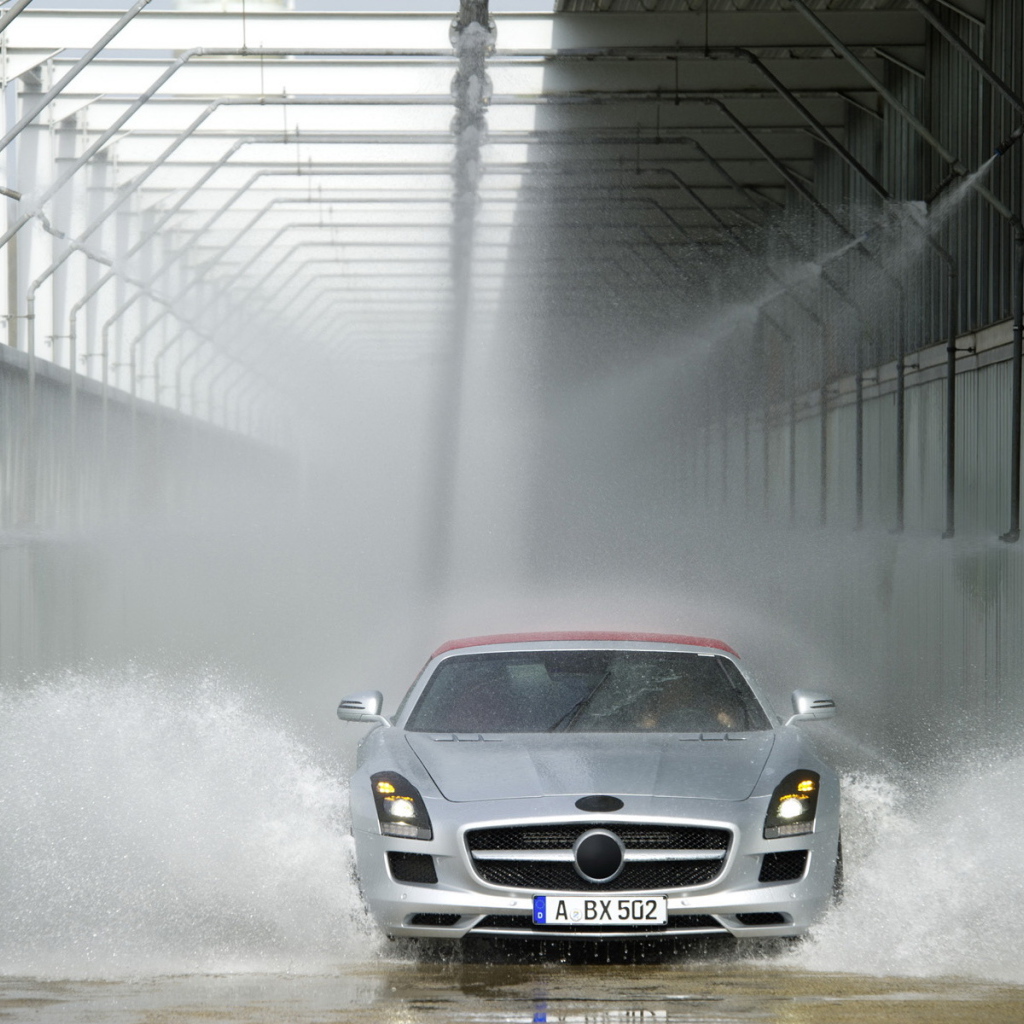 Mercedes-Benz-SLS-AMG